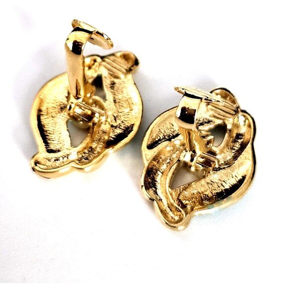 AVON Key Biscayne Turquoise Blue Enamel Gold Tone Clip On Earrings - Picture 2 of 2